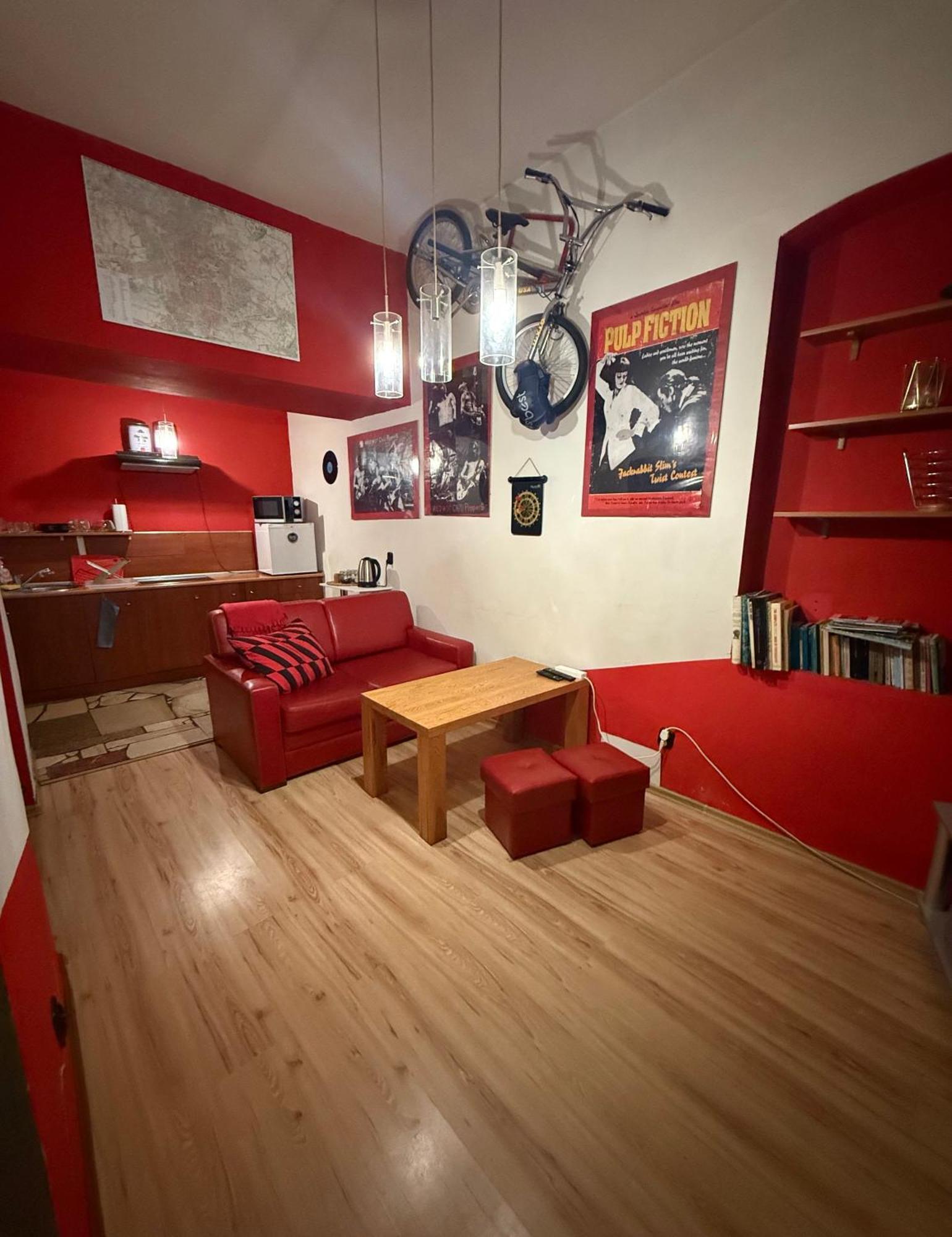 Studio Red And White Apartment Lodź Bagian luar foto